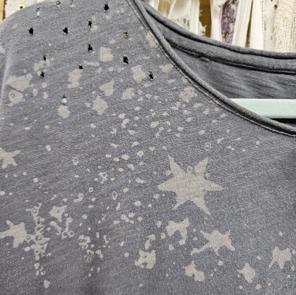 Magnolia Pearl T-shirt Stars Moon - Picture 5 of 6